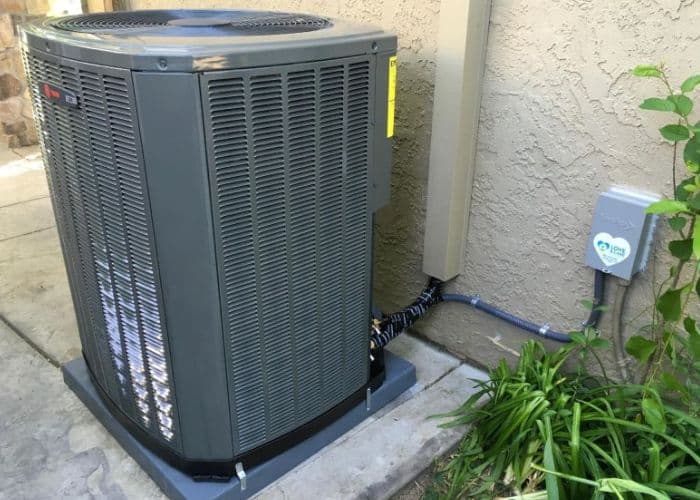 Air Conditioner Maintenance Tips